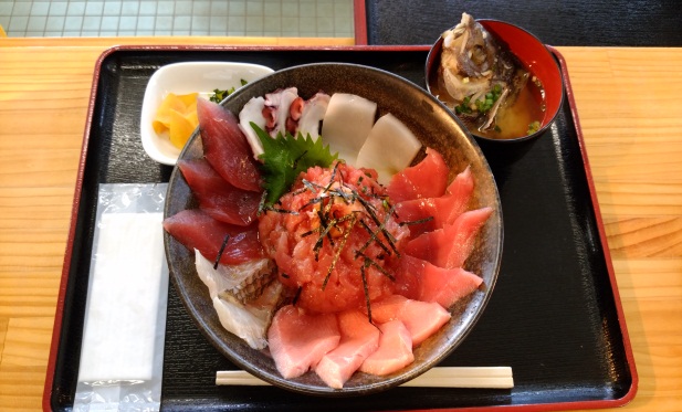 海力の海鮮丼